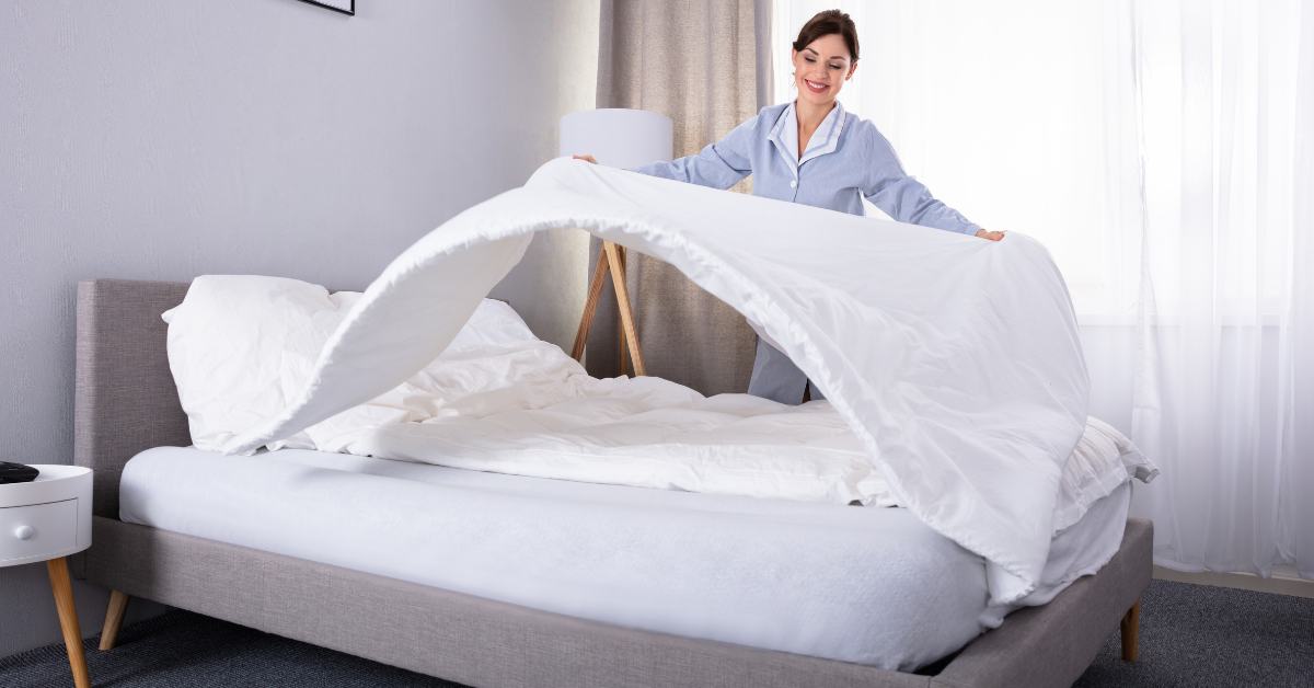 Top Signs It Is Time to Replace Your Old Bedsheets by Eakstar