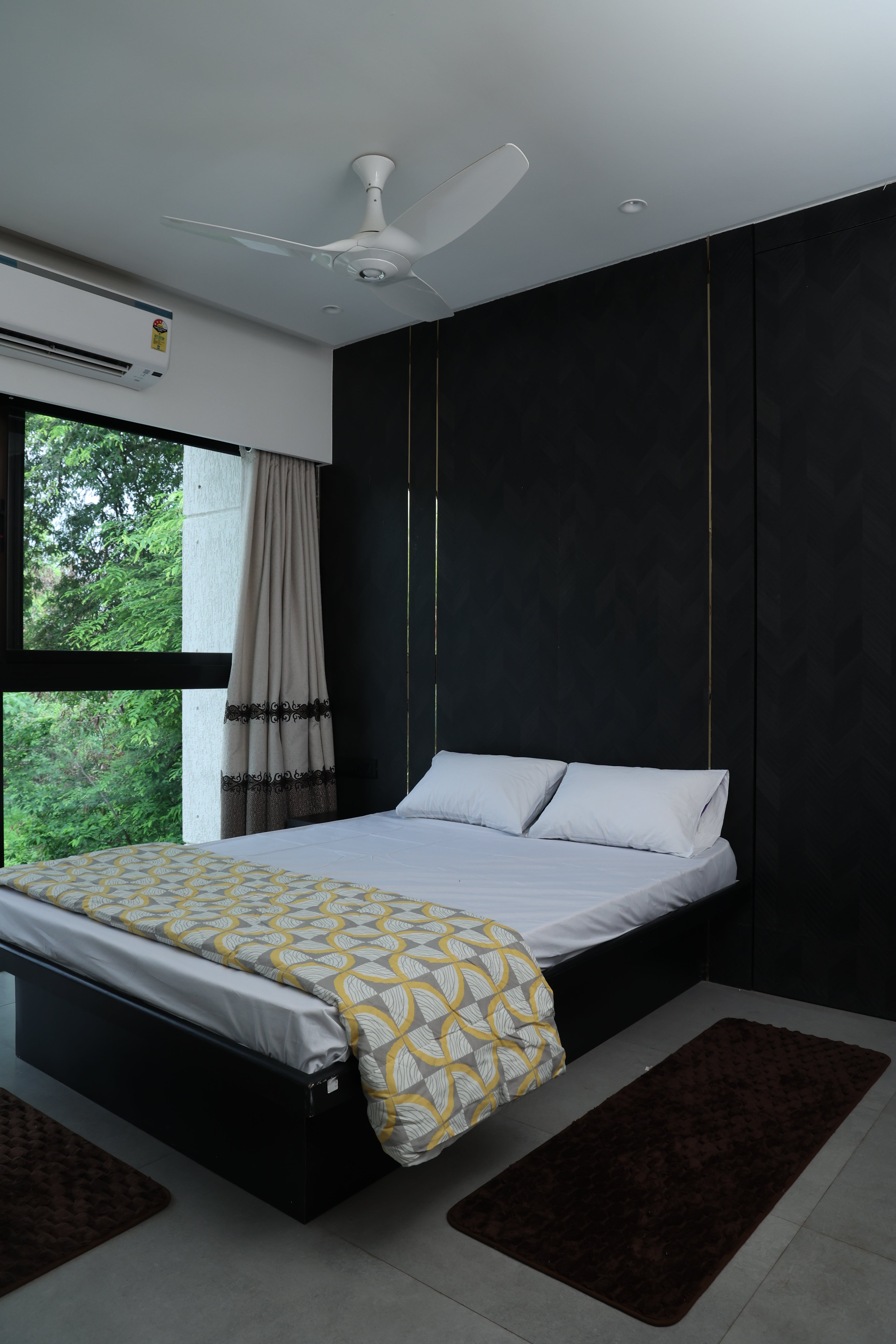 Eakstar | Premium Comforter | All-Season Luxury