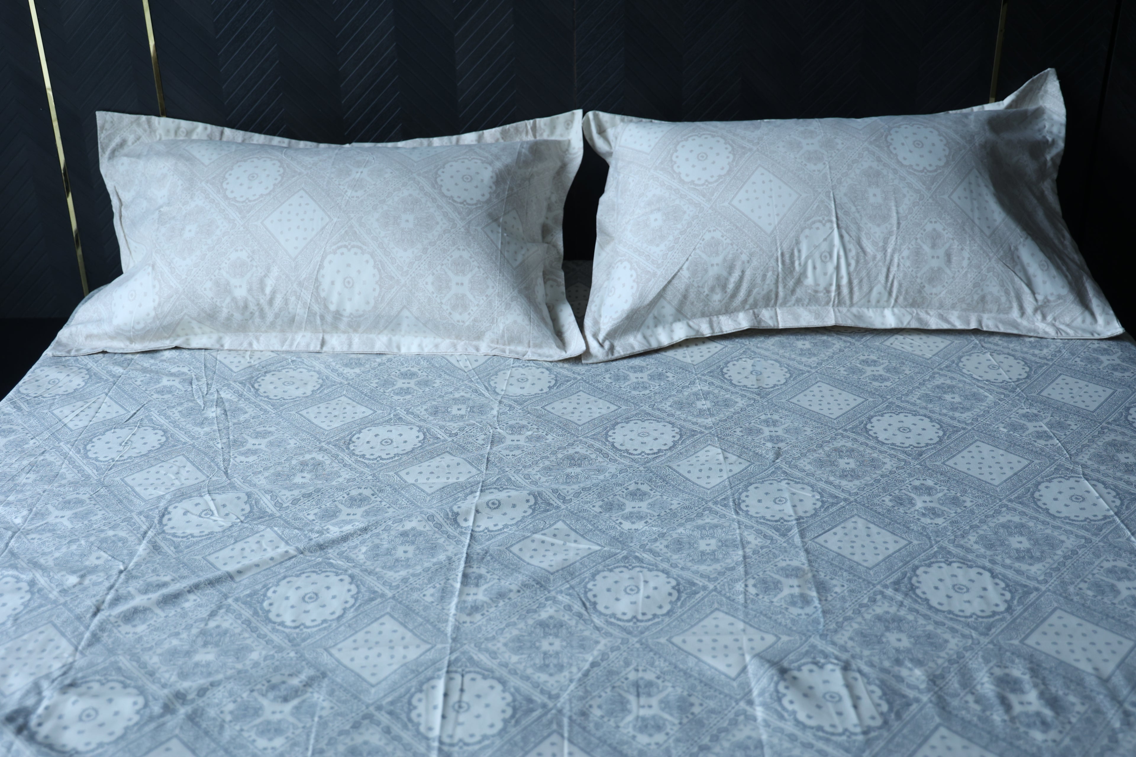 Eakstar | Premium Comforter | All-Season Luxury